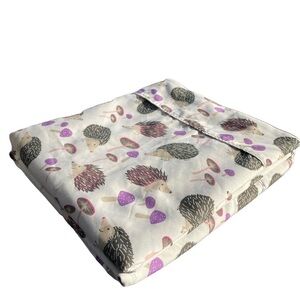 2 Twin Flat Sheets Mushrooms and Hedgehogs